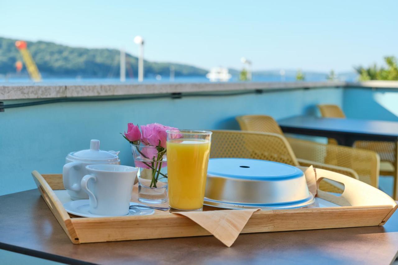 Mare Mare Suites Mali Lošinj Eksteriør billede